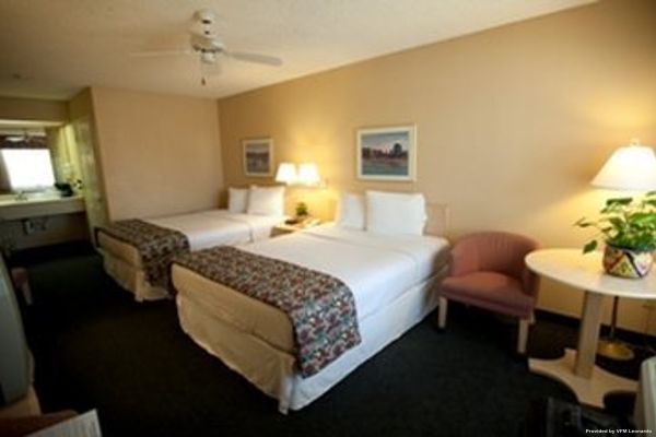 CALIPATRIA INN AND (Iris)